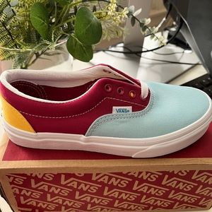 BRAND NEW. They were gifted & do not fit. I’m a size 5 in youth & these are 4.5